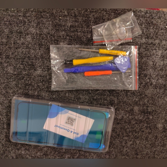 Replacement display assembly foriPhone 14 Plus